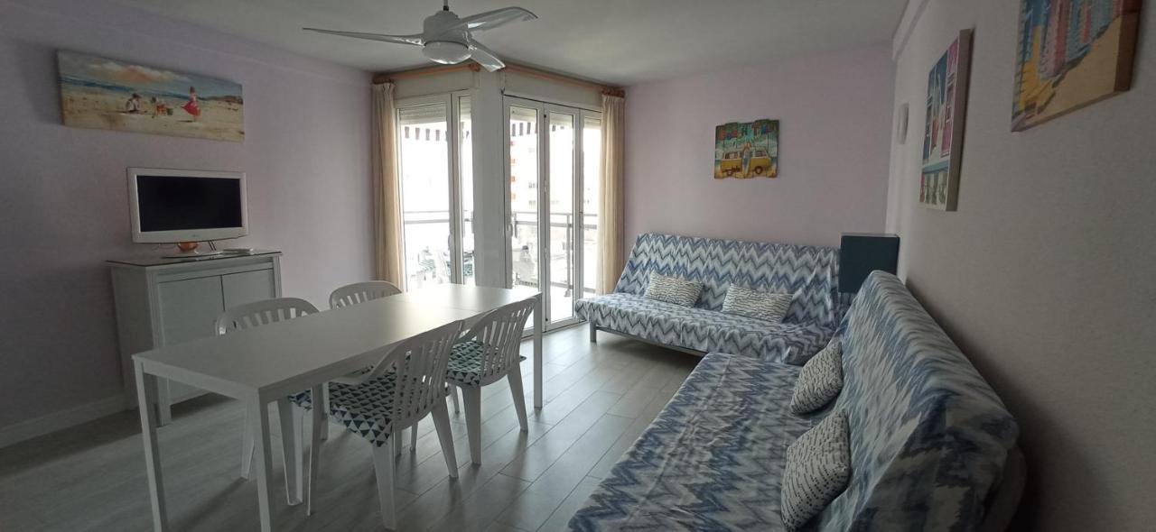 Apartamento playa LLevant mejor zona Salou Exterior foto