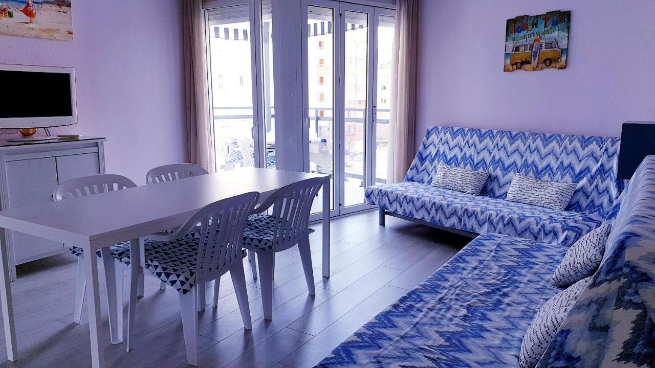Apartamento playa LLevant mejor zona Salou Exterior foto