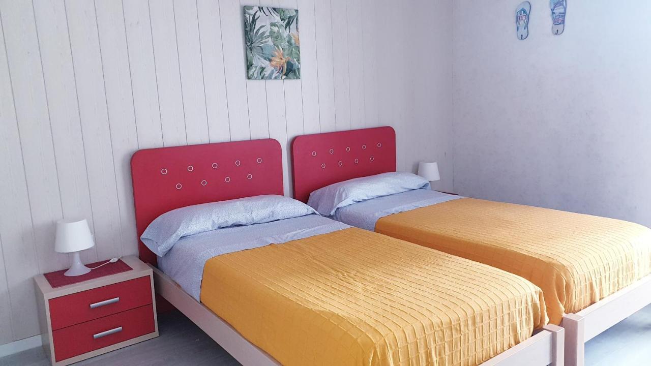 Apartamento playa LLevant mejor zona Salou Exterior foto