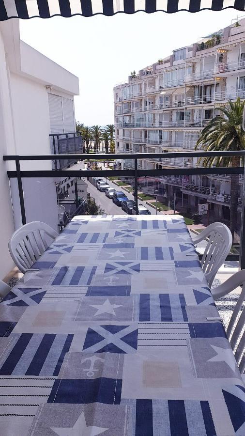 Apartamento playa LLevant mejor zona Salou Exterior foto