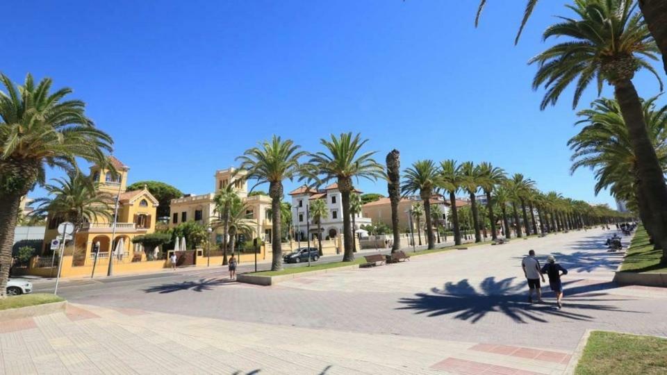 Apartamento playa LLevant mejor zona Salou Exterior foto